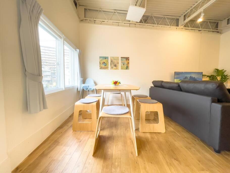Jr天王寺駅・寺田町駅から徒歩圏内！ファミリー大歓迎の広々欧風ハイツ！ Apartamento Osaca Exterior foto